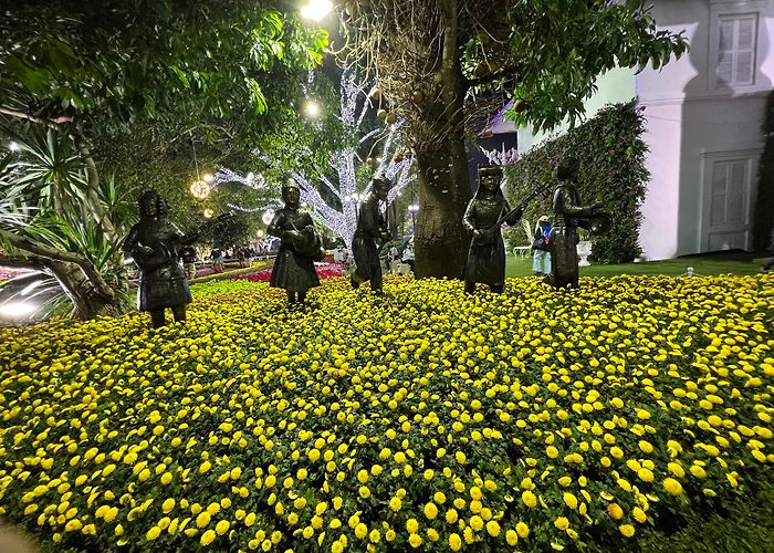 Walking Street Chiang Rai photo