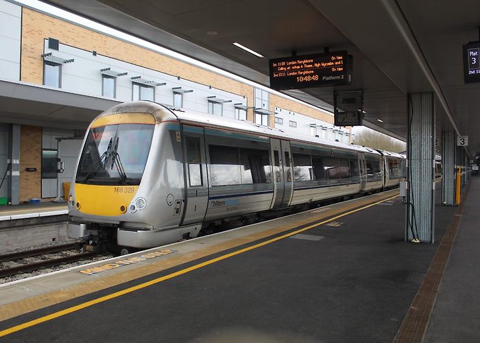 Oxford Train Station photo