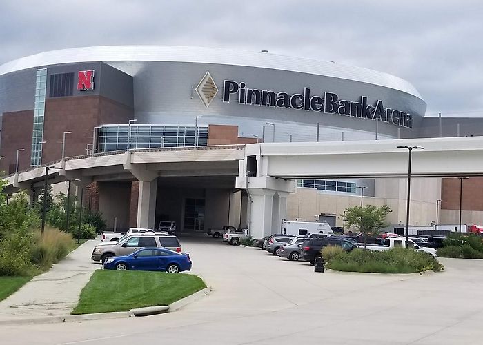 Pinnacle Bank Arena photo