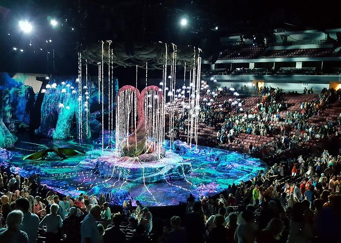 Pinnacle Bank Arena photo