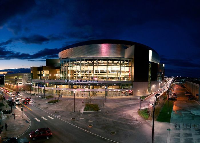 Pinnacle Bank Arena photo