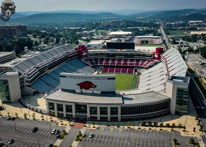 Donald W. Reynolds Razorback Stadium photo