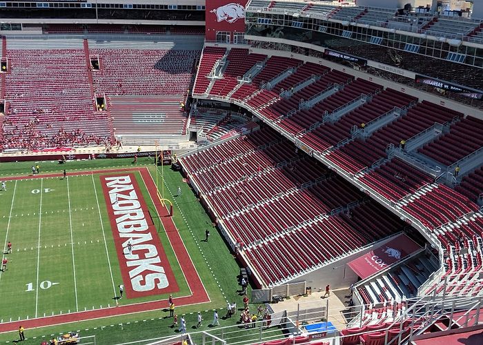 Donald W. Reynolds Razorback Stadium photo