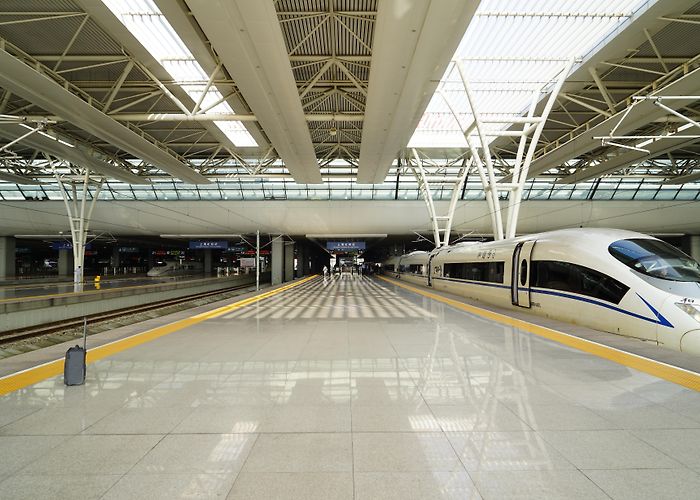 Shanghai Hongqiao Railway Station photo