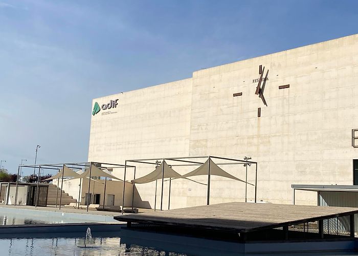 Zaragoza-Delicias Railway Station photo