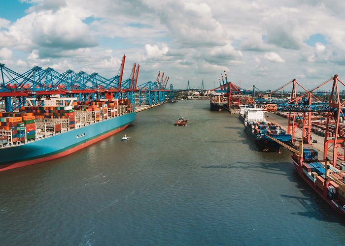 Port of Hamburg Hamburg Kick-Starts Elbe Expansion - Port Technology International photo