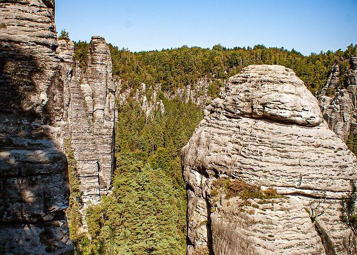 Castle Rock Neurathen 7 Tage Malerweg… – Tag 2: Über die Bastei nach Hohnstein – longroad.de photo