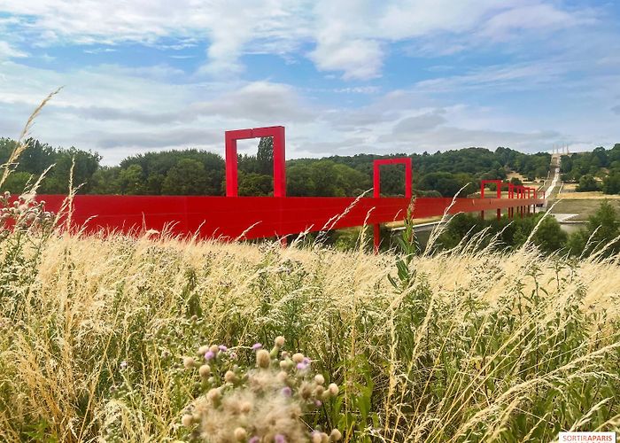 Base de Loisirs de Cergy Pontoise Discover the Axe Majeur in Cergy (95), for a beautiful stroll less ... photo