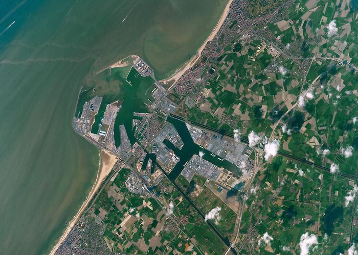 Port of Zeebrugge Zeebrugge, Belgium photo