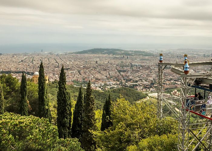 Parque de Atracciones Tibidabo Visita Parque de atracciones del Tibidabo en Sarrià-Sant Gervasi ... photo