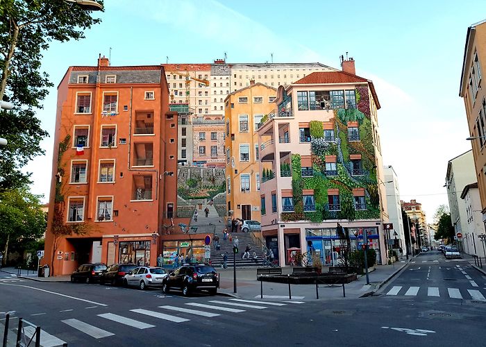 Mur des Canuts Painted wall in Lyon, France : r/europe photo
