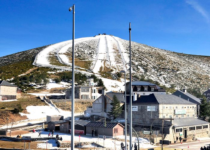Estación Los rebeldes de Navacerrada, entre la presión ecologista y del ... photo