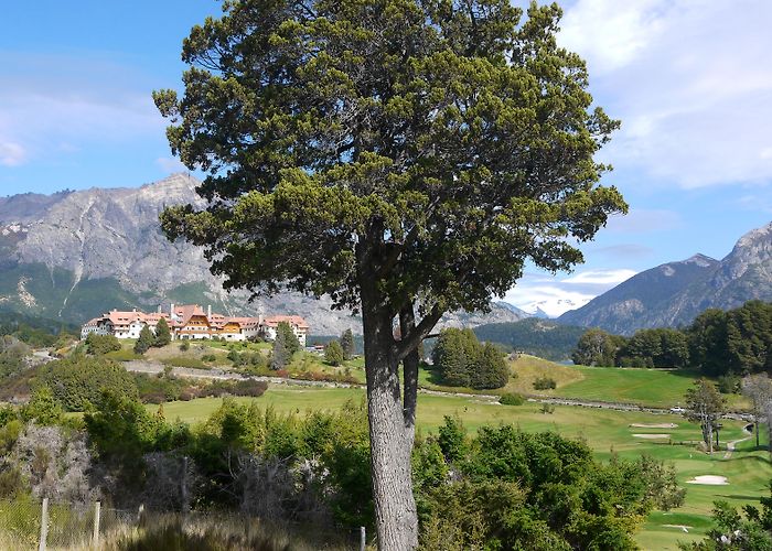 Capilla de San Eduardo Circuito Chico | Sinclair 3168 photo