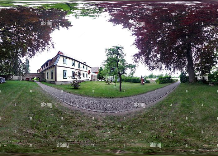 Alternativer Bärenpark Worbis Worbis hi-res stock photography and images - Page 3 - Alamy photo