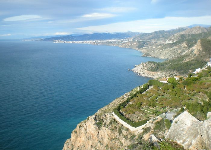 Acantilados de Maro-Cerro Gordo Acantilados de Maro-Cerro Gordo - Official Andalusia tourism website photo