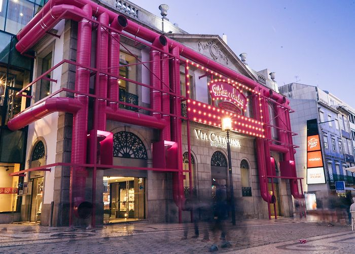 Via Catarina Shopping Tomé Capa · Fábrica de Sonhos · Divisare photo