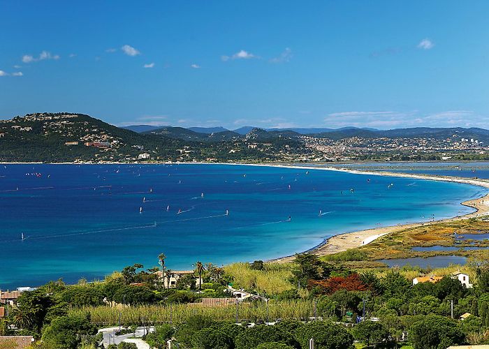 Almanarre Beach Giens/Hyères peninsula: Windsurfing spots of the month | SURF photo