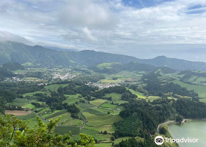 Miradouro da Ponta da Madrugada Pico do Ferro: Photos, Map & Reviews [2024] | Trip.com photo