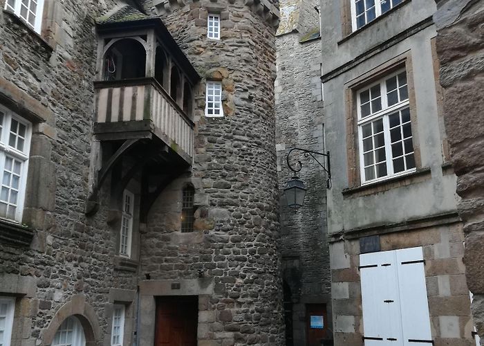 Chateau De La Duchesse Anne Cour La Houssaye - Saint-Malo, France - Histoires de France ... photo