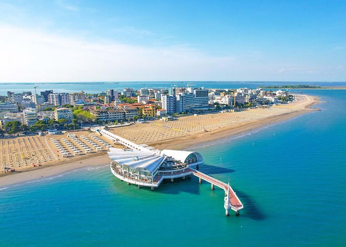 Aquasplash Lignano Sabbiadoro, Italy: An Expert Travel Guide! - PlacesofJuma photo