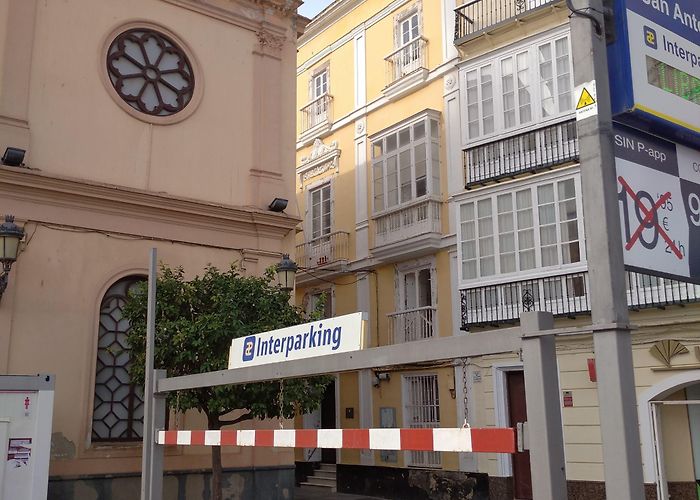 Plaza San Antonio Leave Plaza San Antonio along Calle Zaragoza » Cádiz audio guide ... photo