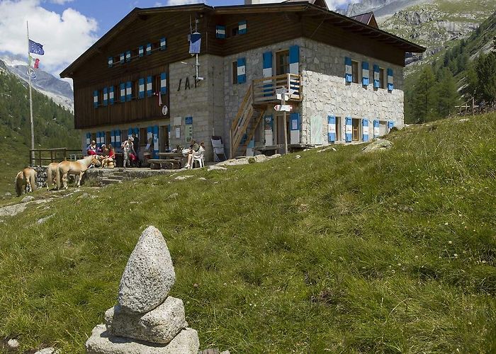 Rifugio VAL DI FUMO - mountain hut in Daone photo