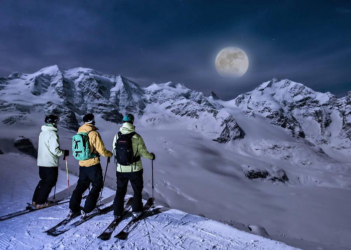Laucherenstockli Full moon ski tour close to Zurich. 1/2-day trip. IFMGA guide photo