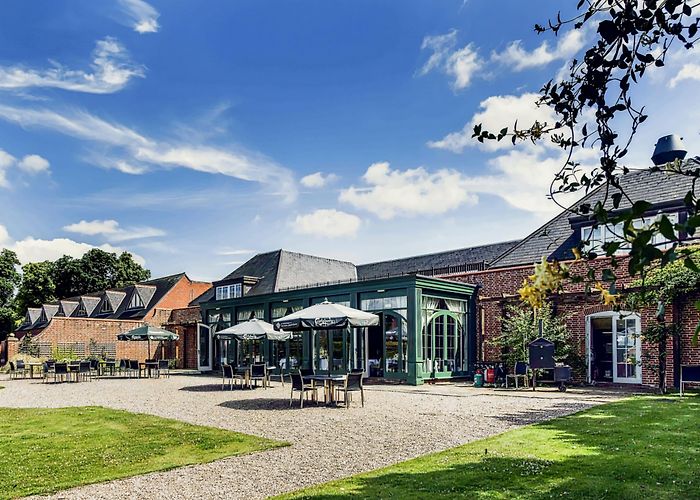 Walton Hall Mercure Warwickshire Walton Hall Hotel & Spa, Wellesbourne : -60 ... photo