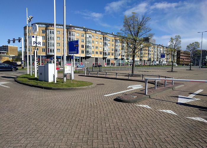 P+R Provincialeweg P+R Provincialeweg - Parking in Zaandam | ParkMe photo