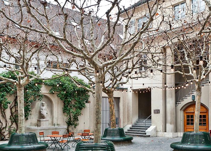 Manor headquarters Volkshaus Basel, Basel - Herzog & de Meuron | Arquitectura Viva photo