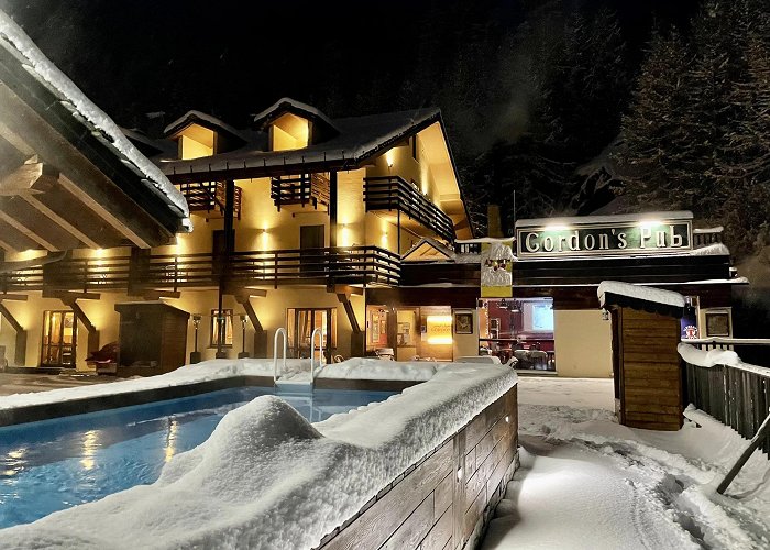 Punta Jolanda Hotel Chalet du Lys Gressoney – Zuba are skiing holiday ... photo