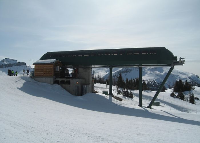 Grizzly Express Gondola Grizzly Express Gondola – Lake Louise, AB – Lift Blog photo