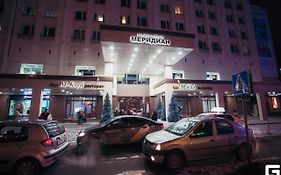 Congress Hotel Meridian Murmansk Exterior photo
