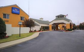 Baymont By Wyndham Norcross Atlanta Hotel Exterior photo