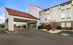 Red Roof Inn Plus+ Boston - Logan Saugus Exterior photo