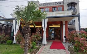 Conti Hotel & Restaurant Gjakova Exterior photo