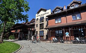 Hotel Zubrowka Spa & Wellness Bialowieza Exterior photo