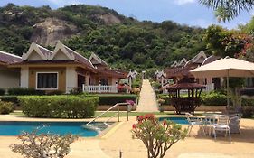 Thirty Degrees In February, Khao Tao, Hua Hin Villa Exterior photo