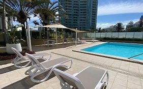 Hi Surf Beachfront Resort Apartments Gold Coast Exterior photo