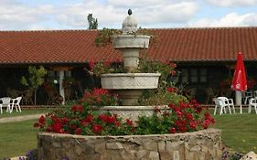 Hotel Del Pozo Leon Exterior photo