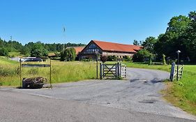 Flora Dekor Gastgard Guest House Alingsas Exterior photo