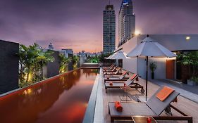 Radisson Suites Bangkok Sukhumvit - Sha Extra Plus Exterior photo