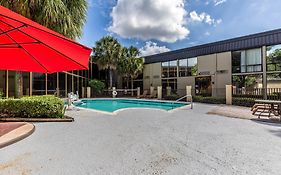 Red Roof Inn Plus & Suites Houston - Iah Airport Sw Exterior photo