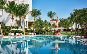 The Miami Beach Edition Hotel Exterior photo