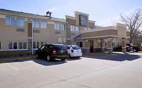 Quality Inn & Suites Des Moines Airport Exterior photo