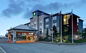 Holiday Inn Express Kamloops Exterior photo