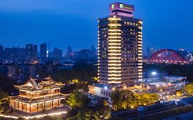 Holiday Inn Riverside Wuhan Exterior photo