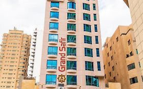 Grand Safir Hotel Manama Exterior photo