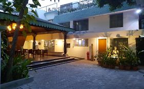 Hanu Reddy Residences Poes Garden Chennai Exterior photo