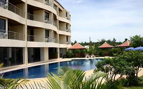 Chaweng Lakeview Condotel Koh Samui Exterior photo